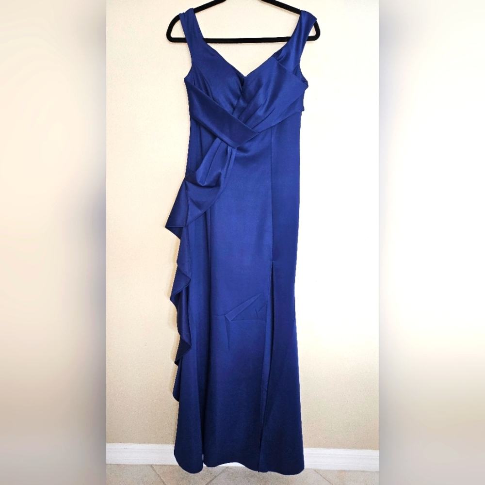NWT Elegant Blue Evening Gown
